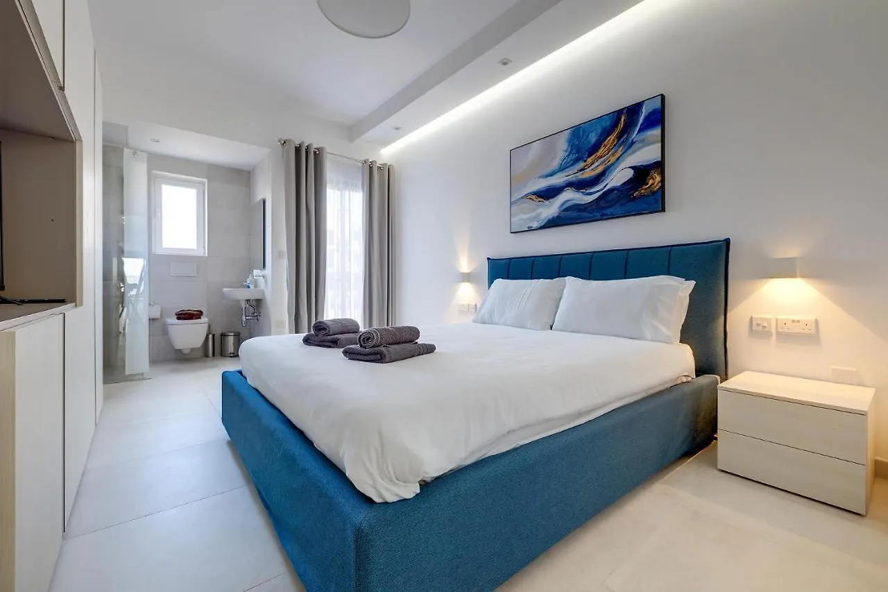 Luxe Apartment With Valletta And Harbour Views Sliema Málta