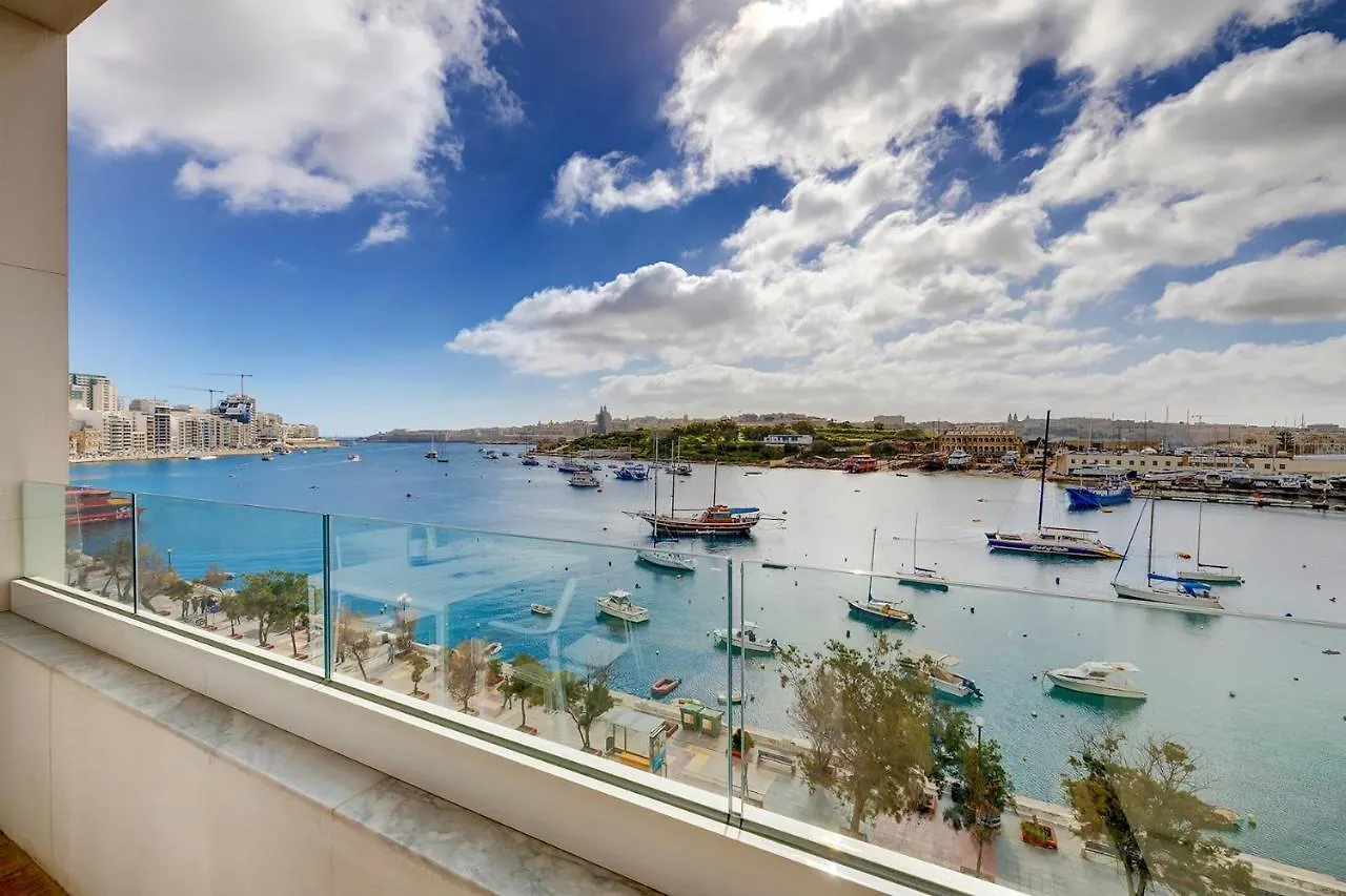 Luxe Apartment With Valletta And Harbour Views Sliema