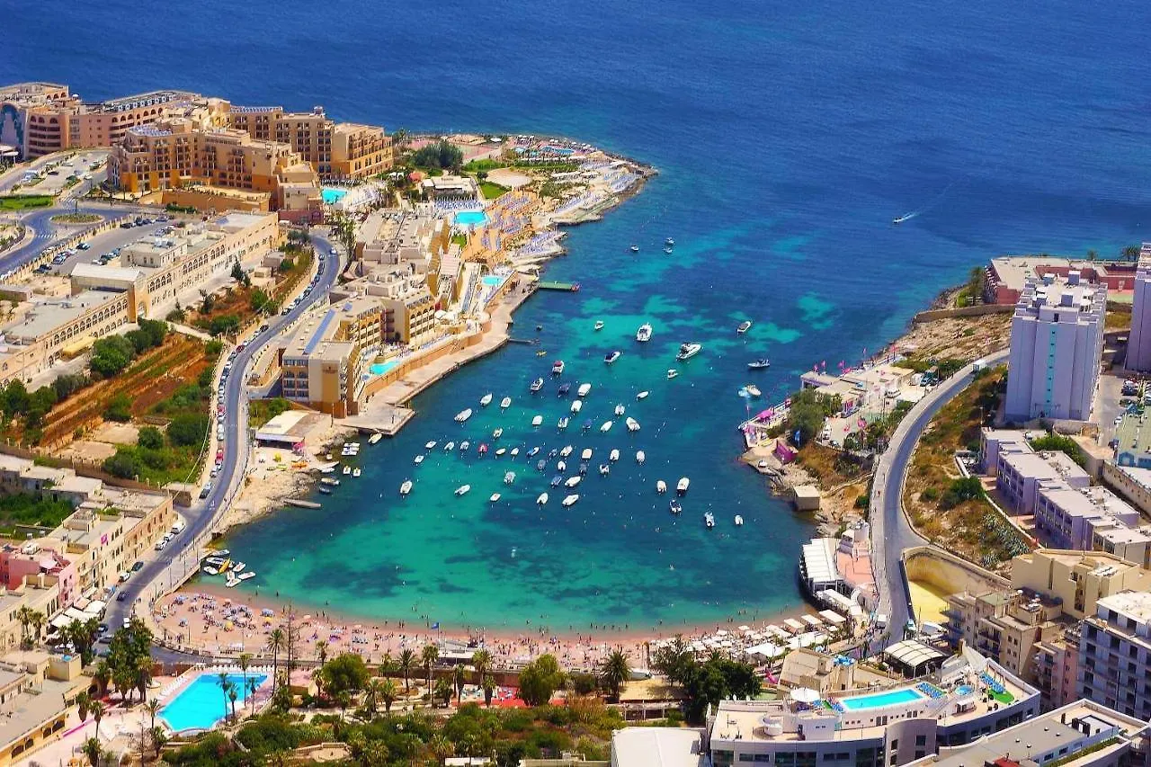 Luxe Apartment With Valletta And Harbour Views Sliema 0*,