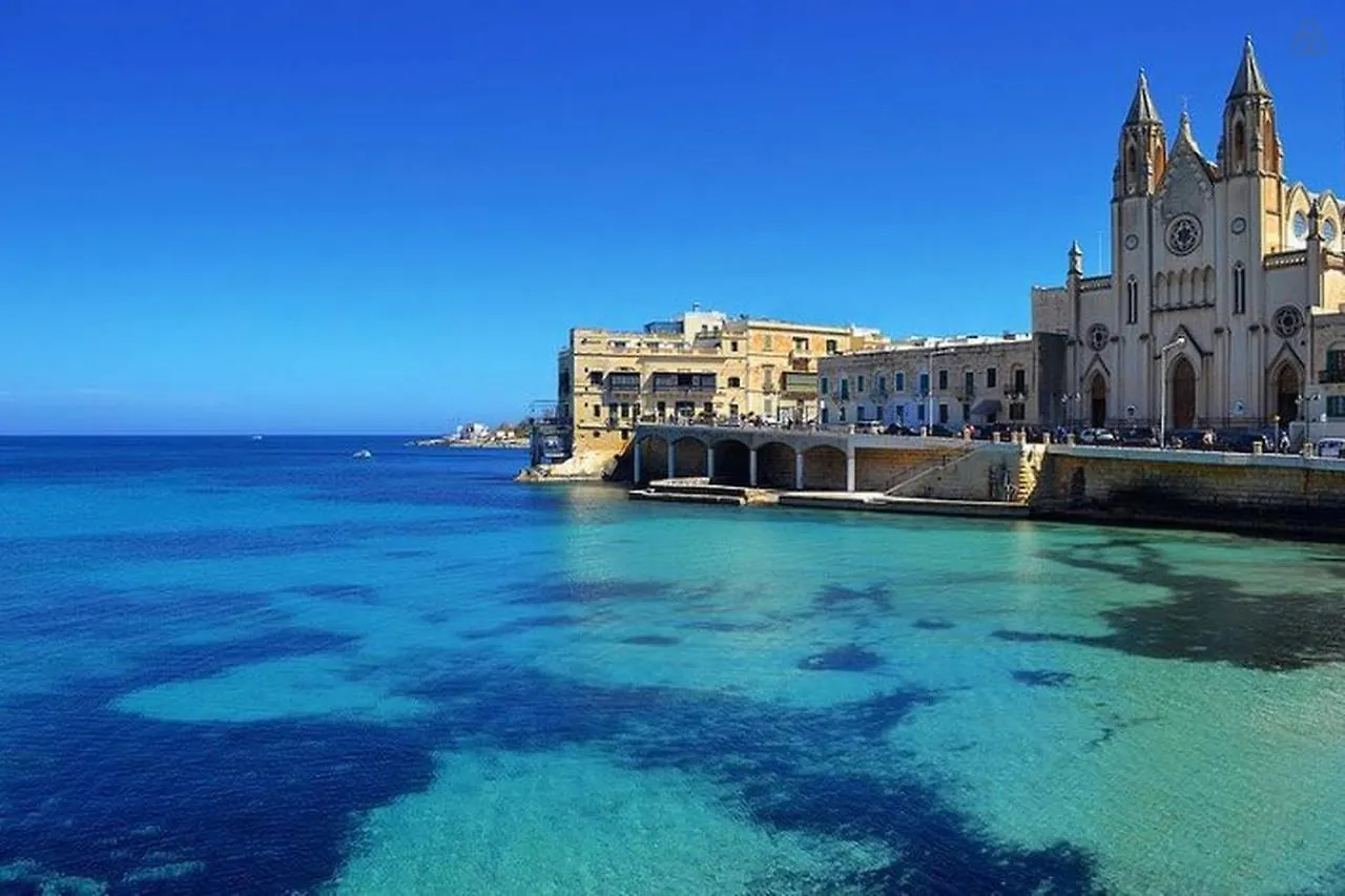 Luxe Apartment With Valletta And Harbour Views Sliema