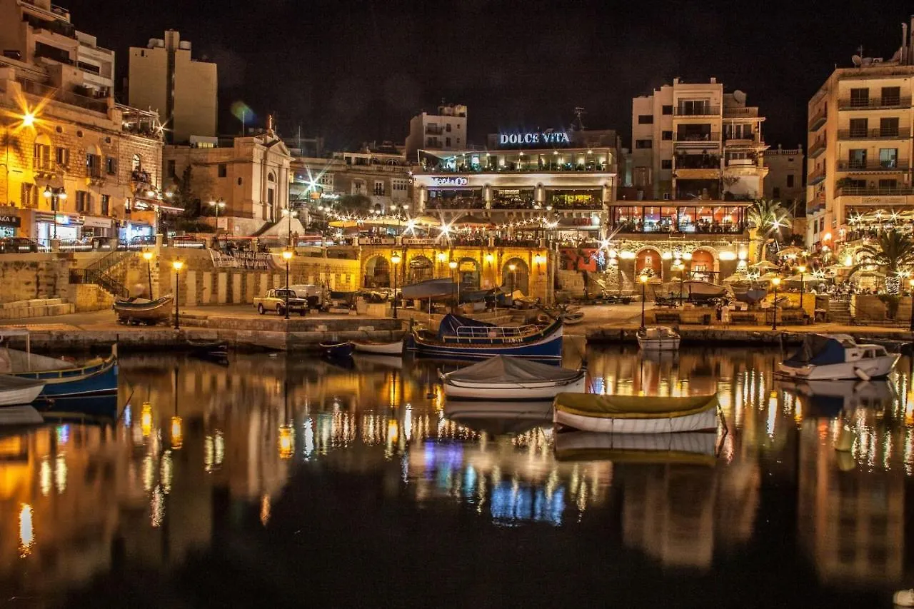 Luxe Apartment With Valletta And Harbour Views Sliema