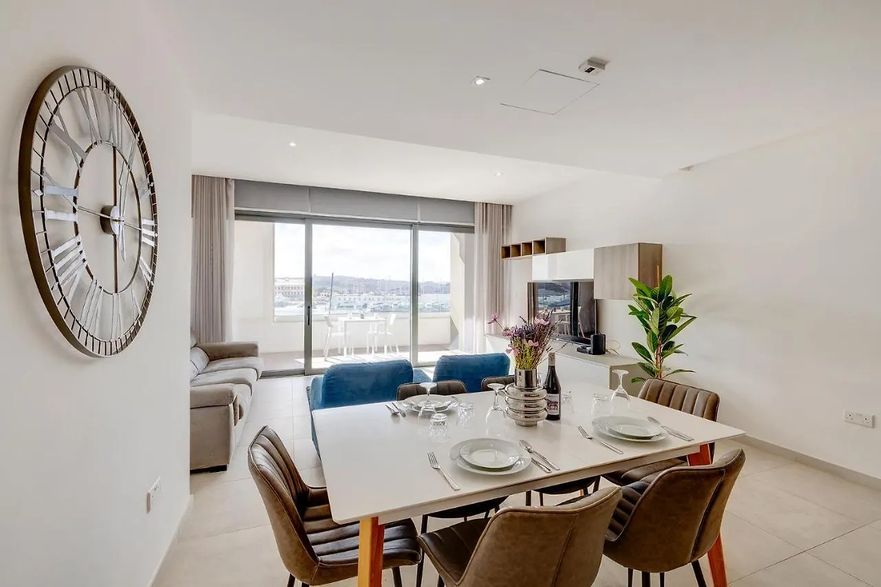 Luxe Apartment With Valletta And Harbour Views Sliema