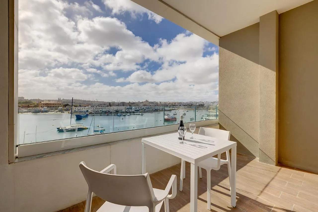 Luxe Apartment With Valletta And Harbour Views Sliema 0*,  Malta